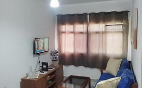 Apto ATÉ 5 PESSOAS, COM GARAGEM, MELHOR PONTO DA OCIAN, PRAIA E FEIRINHA